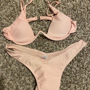 Two piece bikini cheeky bottoms, wire bra